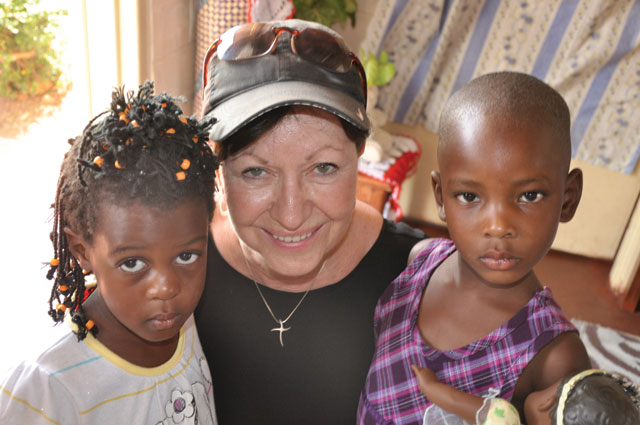 linda-with-kids-2012